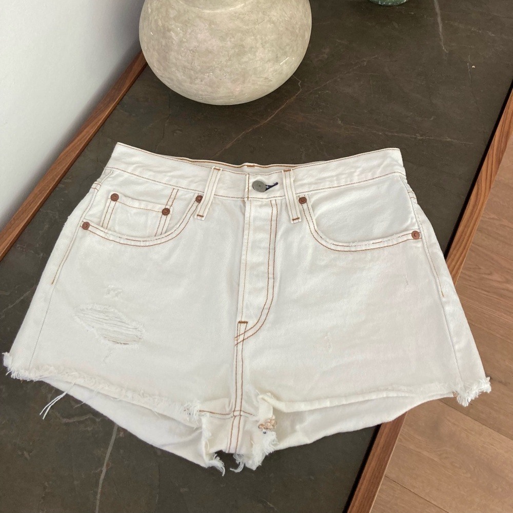 Levi’s Premium original fit high rise 501 shorts